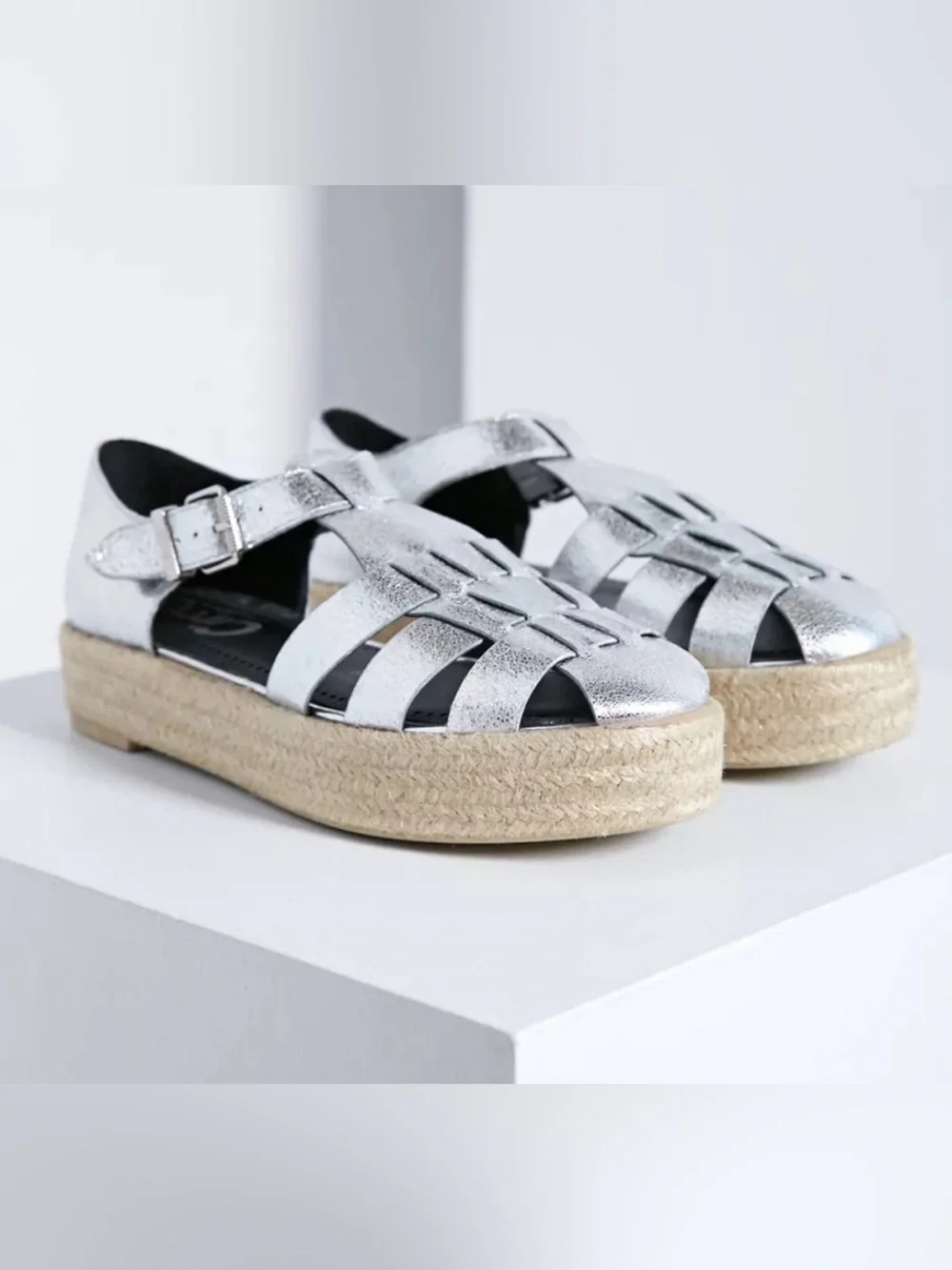 Circus Sam Edelman Grant Espadrille Platform in Metallic Silver.